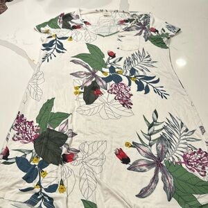 Soma Cream Floral Short Sleeve Nightgown Size XS EUC!